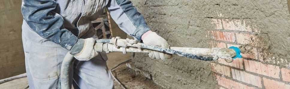 Как выбрать подходящий метод оштукатуривания для бетонных стен
