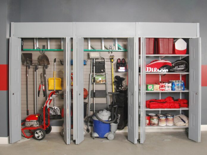 Как организовать рабочее пространство в гараже - эффективные стеллажи и шкафы для максимального удобства и порядка