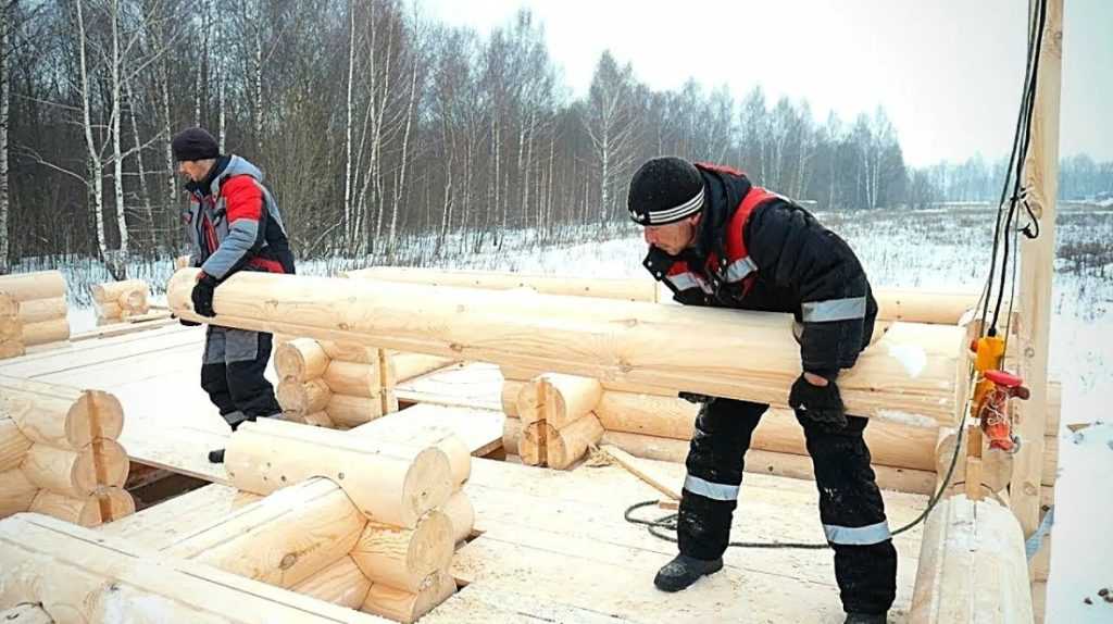 Ручной инструмент для деревообработки в строительстве